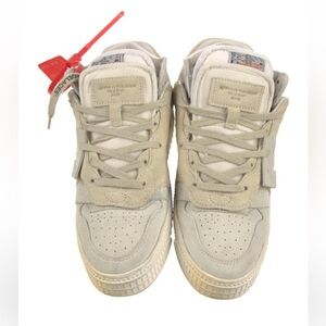 Off-White Tan and Cream Sneakers